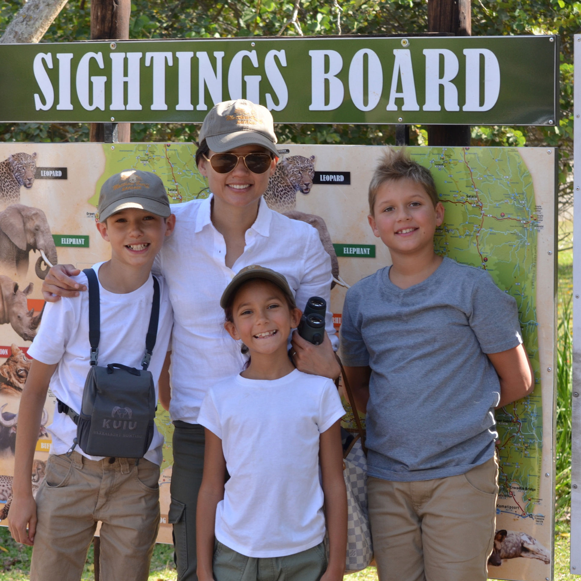 Guests at the Kruger sightings board